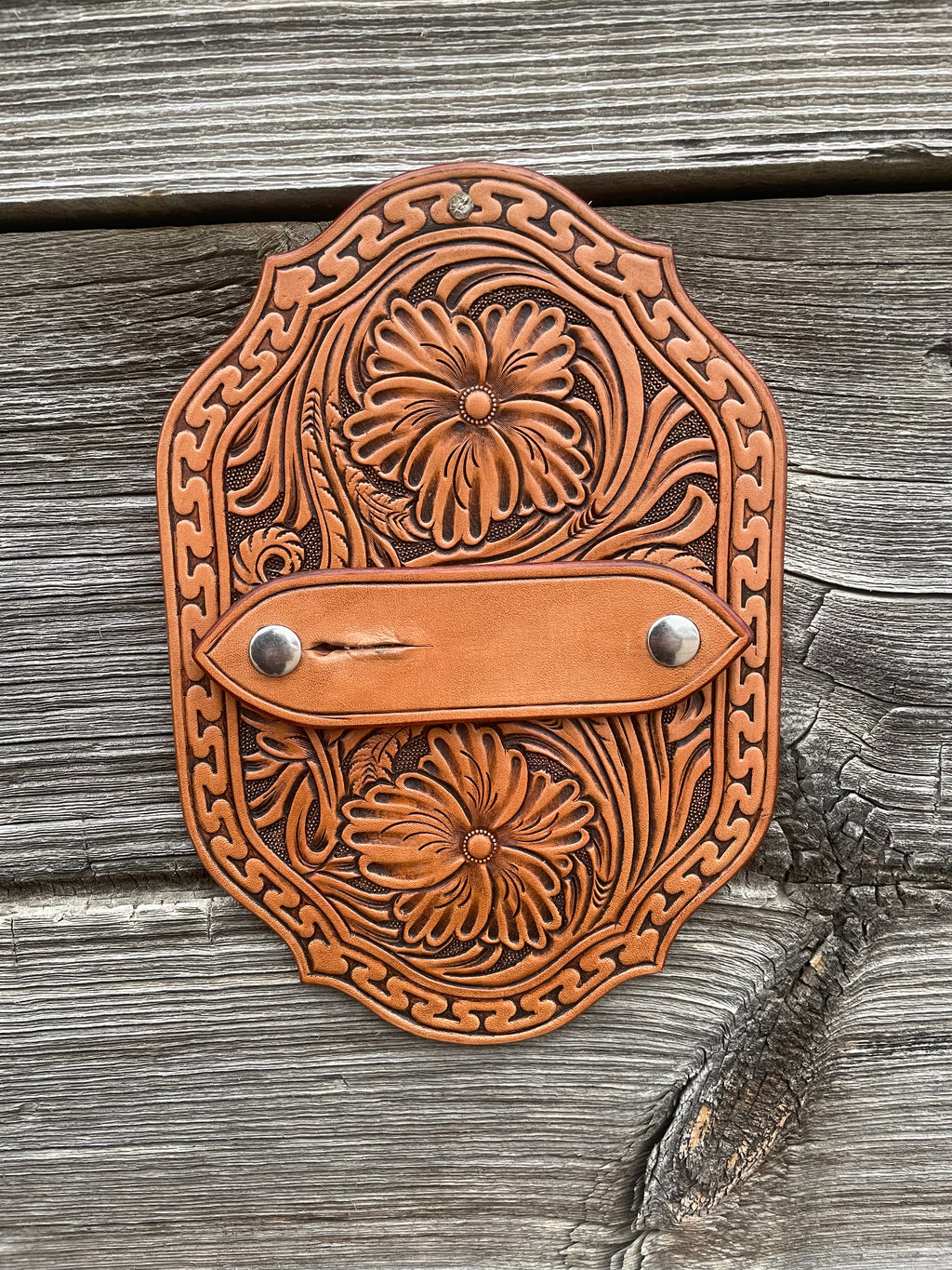 Trophy Buckle Display Hanger